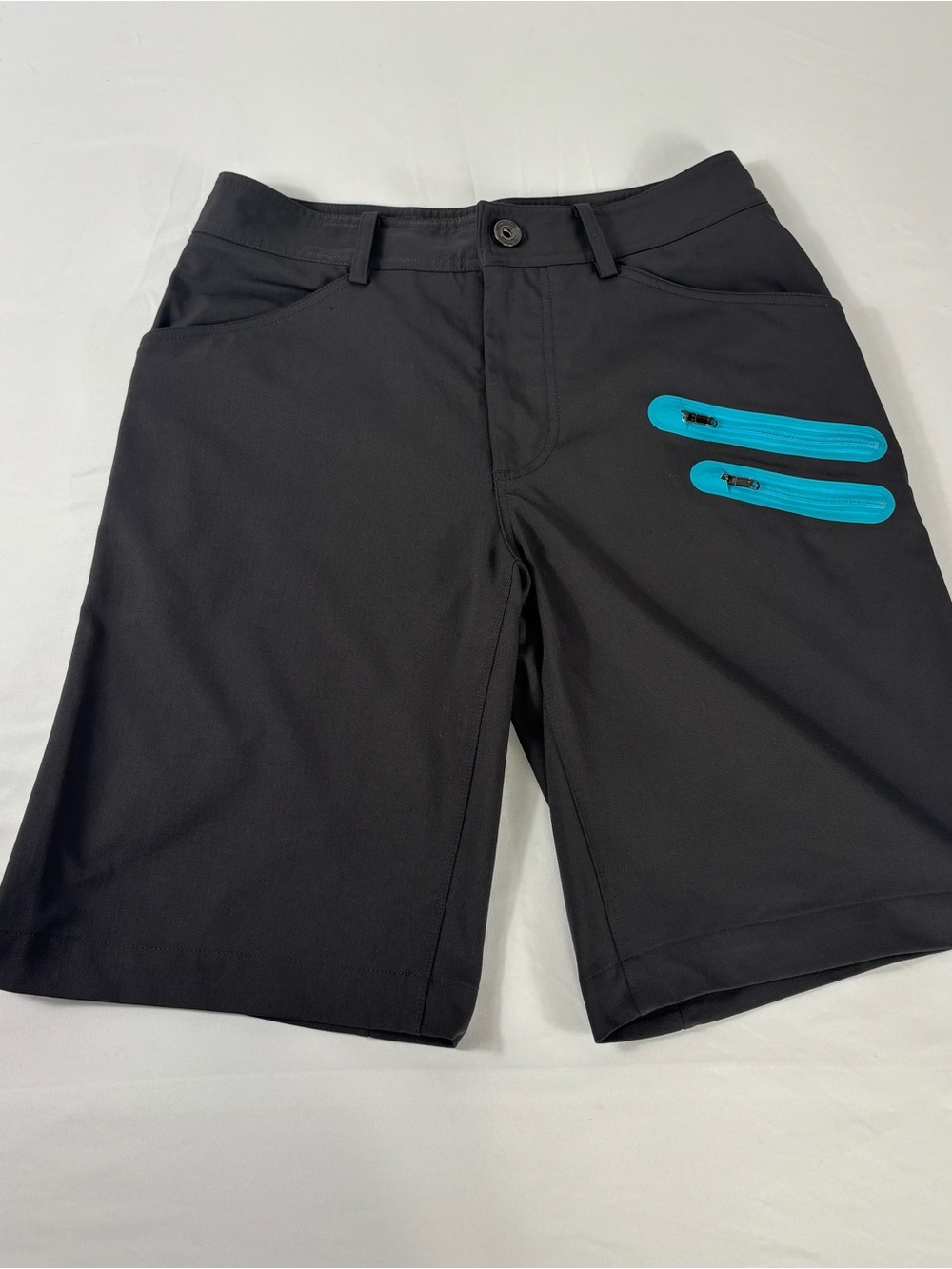 Lululemon Men’s Cadence Shorts Size 30 Black Blue Zip Pockets